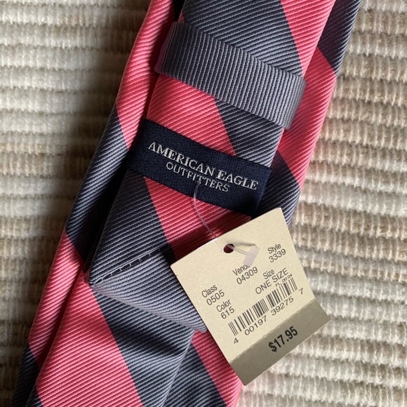 Skinny Repp Stripe Necktie - American Eagle - Picture 2 of 3